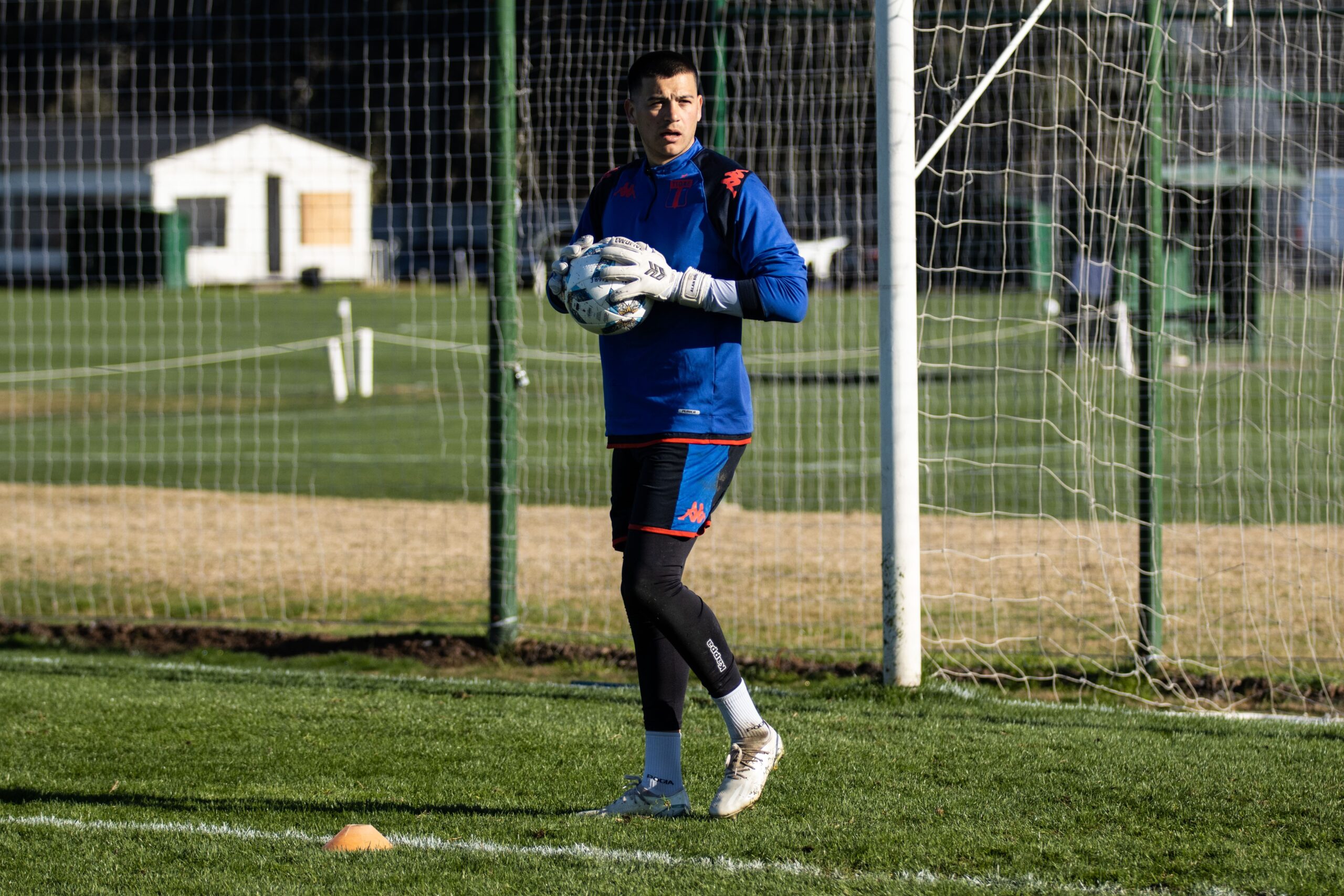 TIGRE COMPRÓ A ALAN SOSA