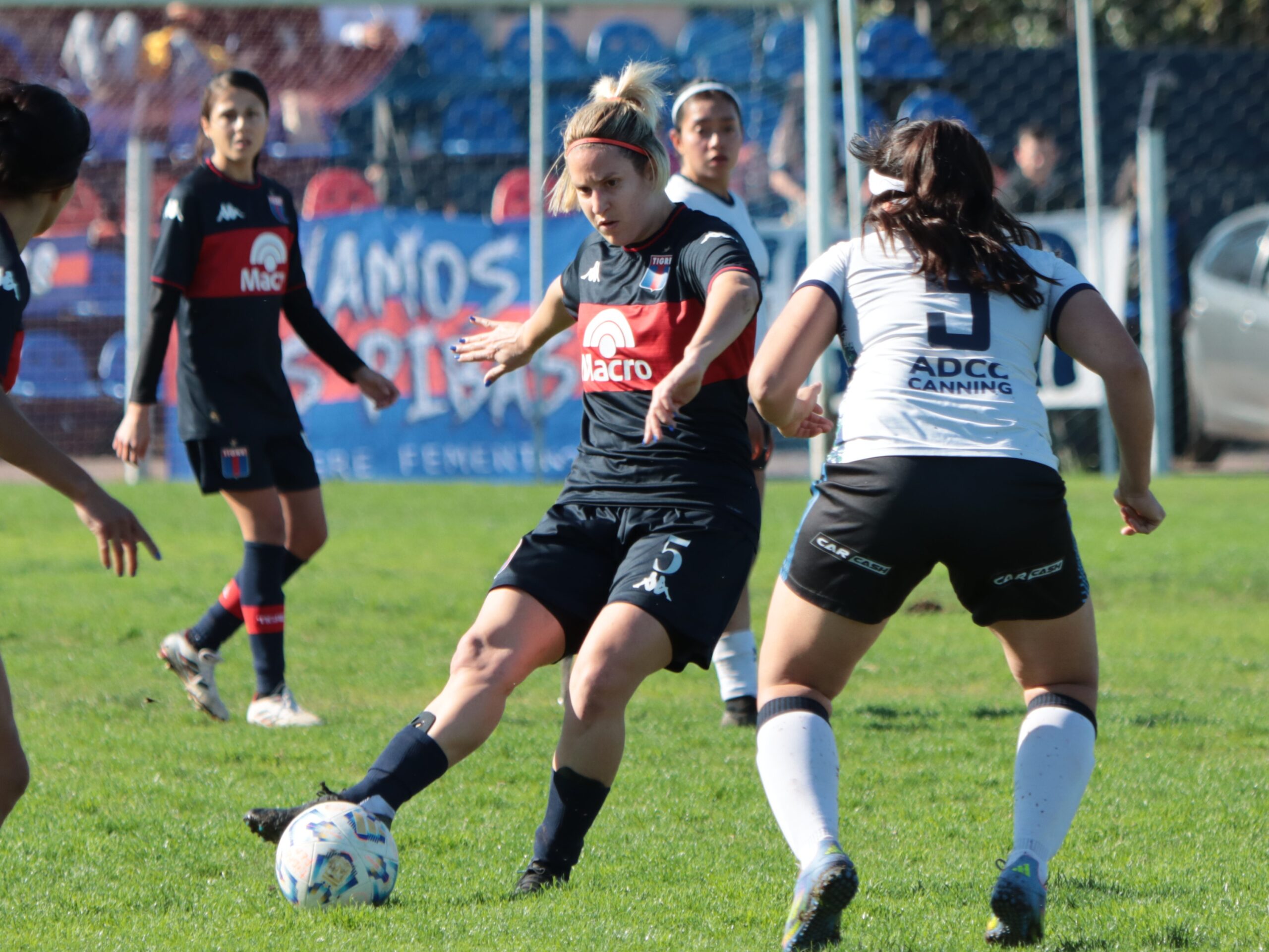 FEMENINO: TIGRE Y CANNING NO SE SACARON DIFERENCIAS